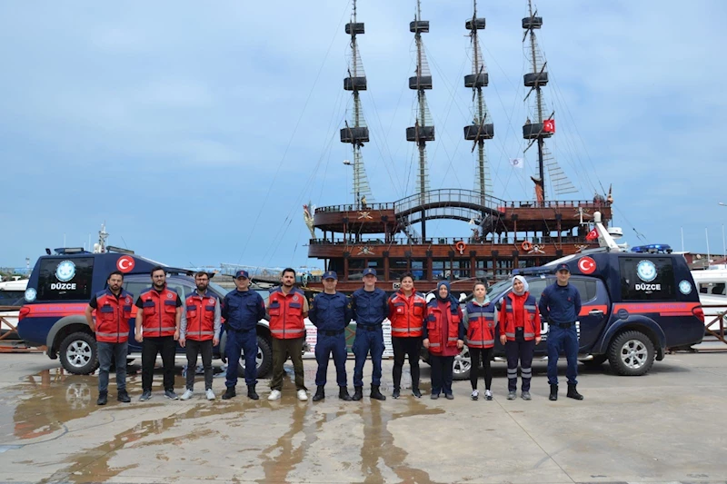 Denizden tıbbi tahliye eğitimi ve tatbikatı gerçekleştirildi
