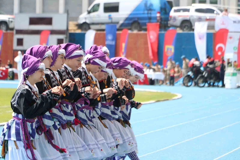 Cumhuriyetin ilk vilayetinde 19 Mayıs coşkusu
