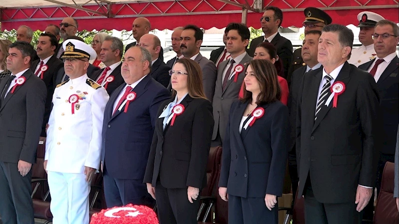 19 Mayıs kutlamalarında birlik ve beraberlik pozu
