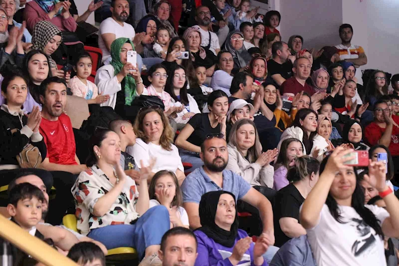 Bolu’da 19 Mayıs etkinlikleri yoğun ilgi gördü
