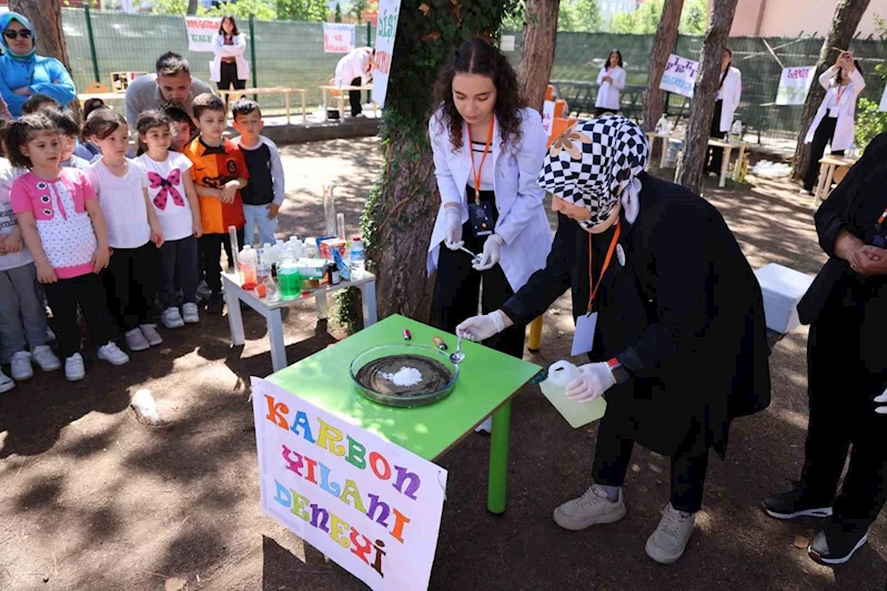 Anaokulunda bilim şenliği: Hem öğrendiler hem de eğlendiler
