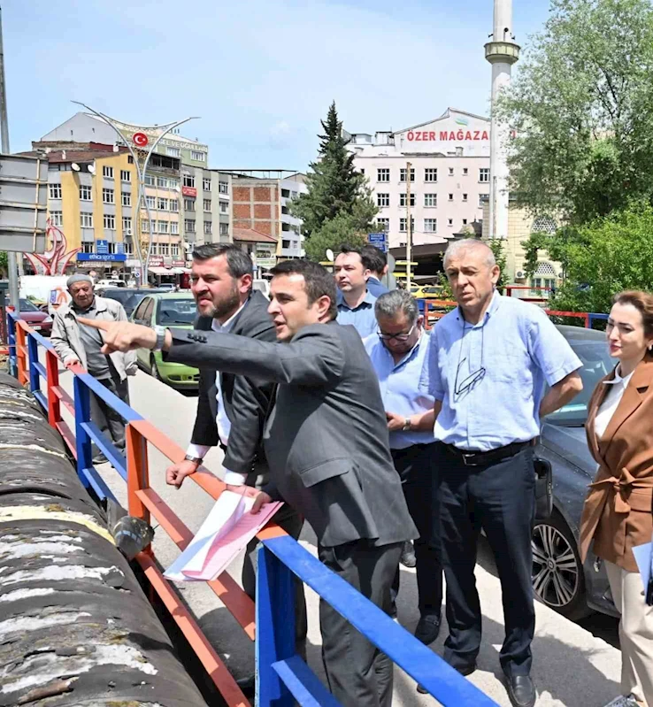 Başkan Çetinkaya Araç Çayı’nda incelemelerde bulundu
