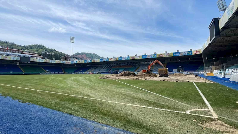 Çaykur Rizespor’un stadının zemini yenileniyor
