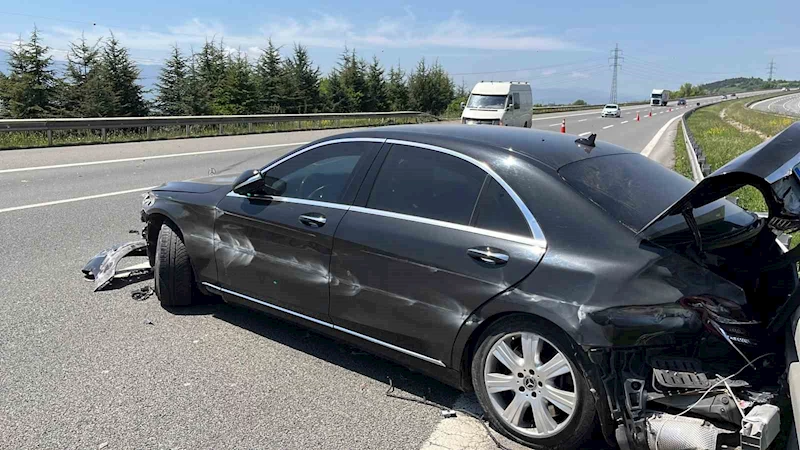 Milli Eğitim Bakanı’nın makam aracı TEM’de kaza yaptı
