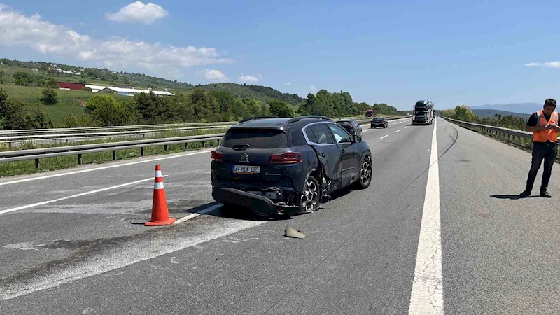 Milli Eğitim Bakanı’nın makam aracı TEM’de kaza yaptı
