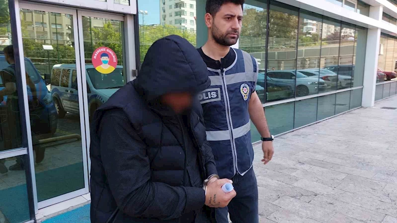 Ayrıldığı kadının evinin kapısını ateşe veren şahıs tutuklandı
