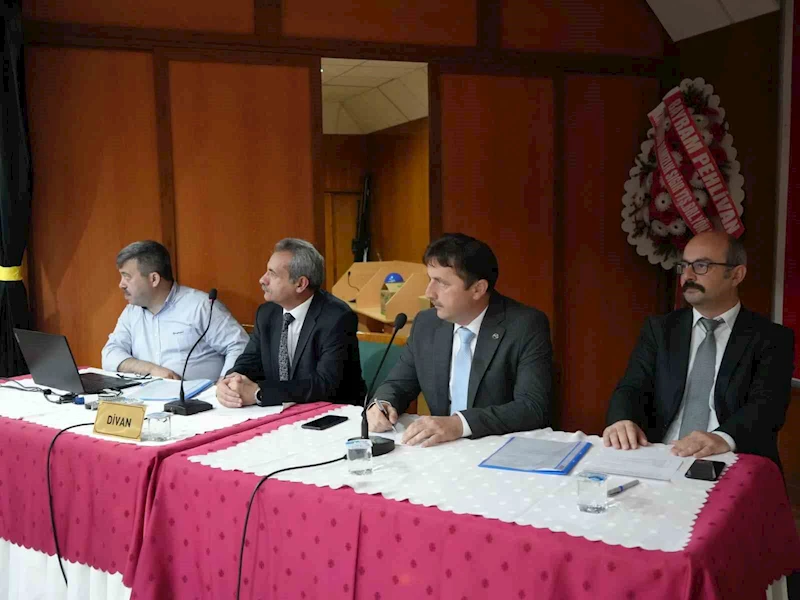 Kastamonu Muhtarlar Derneği Başkanı Yapıcıoğlu, güven tazeledi
