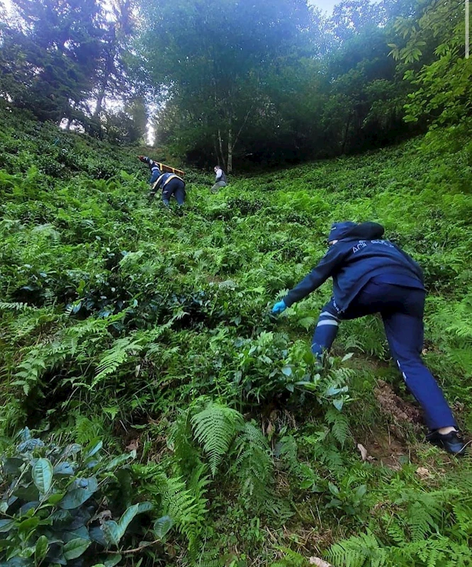 Çay keserken düşerek yaralandı
