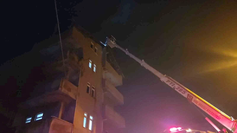 Ocakta unutulan yemek yangına sebep oldu
