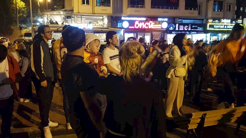 Karabük’te şampiyonluk kutlamasından renkli görüntüler
