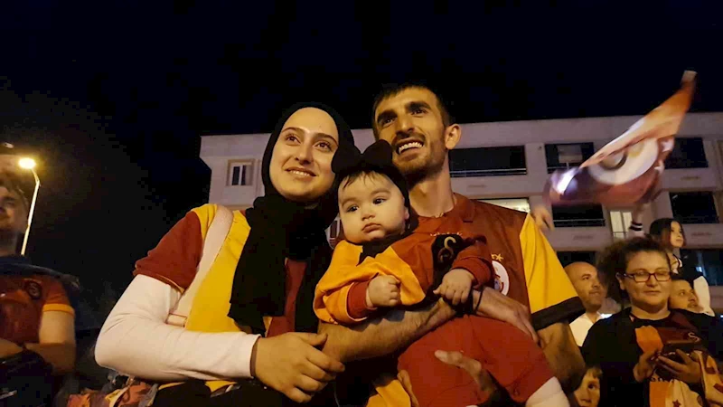 Karabük’te şampiyonluk kutlamasından renkli görüntüler
