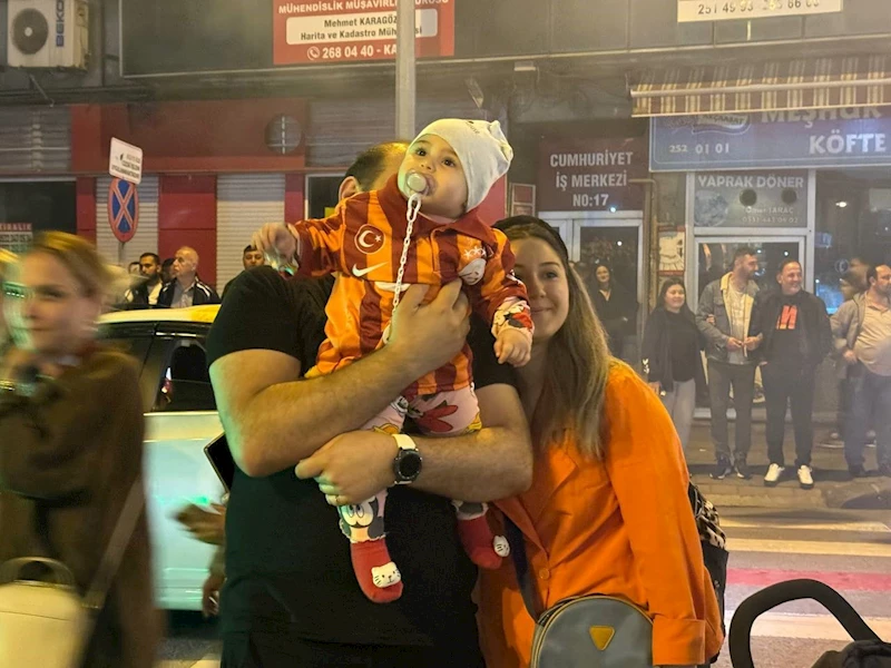 Zonguldak’ta meşaleler geceyi aydınlattı
