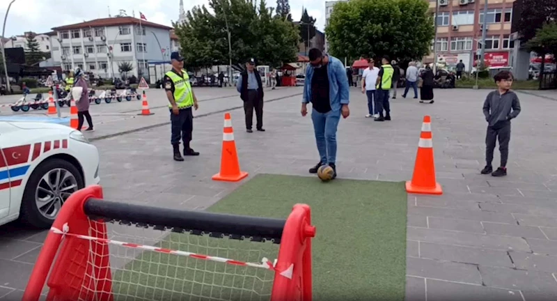 Alkol simülasyon gözlüğü takanlar komik anlara neden oldu
