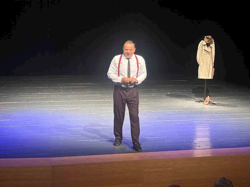 Sinop’ta “Bir Garip Orhan Veli Müzikali”
