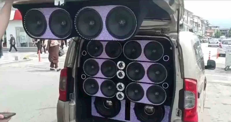 Uygunsuz ses sistemi ve abartı egzoza 7 bin TL ceza

