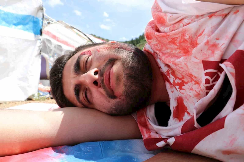 Gümüşhane’de düşen uçaktan yolcu kurtarma tatbikatı
