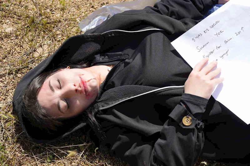 Gümüşhane’de düşen uçaktan yolcu kurtarma tatbikatı
