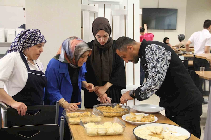 Masterchef’i aratmayan yarışma, üniversite öğrencileri yemek yarışmasında hünerlerini sergiledi
