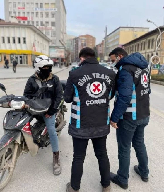 Çorum’da kurallara uymayan sürücülere ceza yağdı
