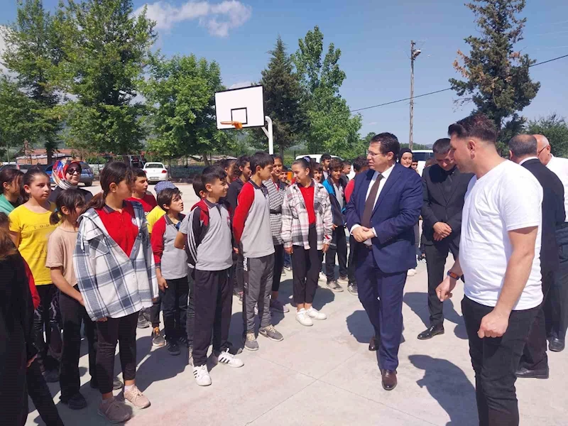 Şehit Uğur Bora’nın adı kütüphanede yaşatılacak
