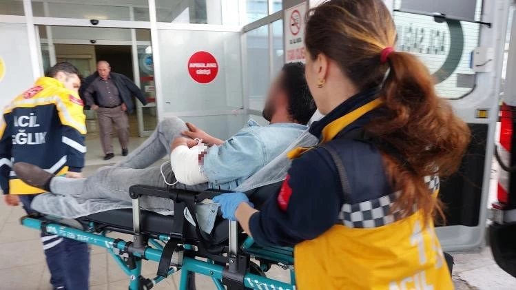 Eşiyle çıkan tartışmada kendini bıçakladı
