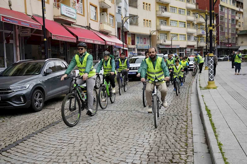 Gümüşhane’de sağlıklı yaşam için pedal çevirdiler
