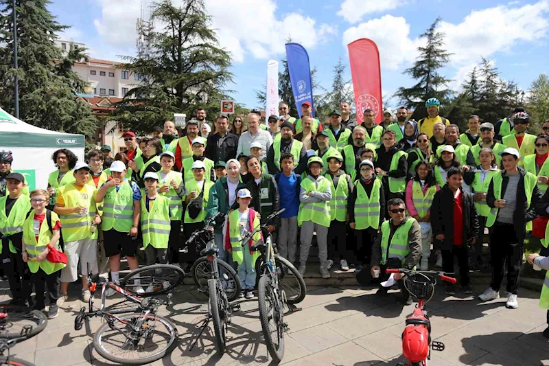 Bağımlılıkla mücadele için pedal çevirdiler
