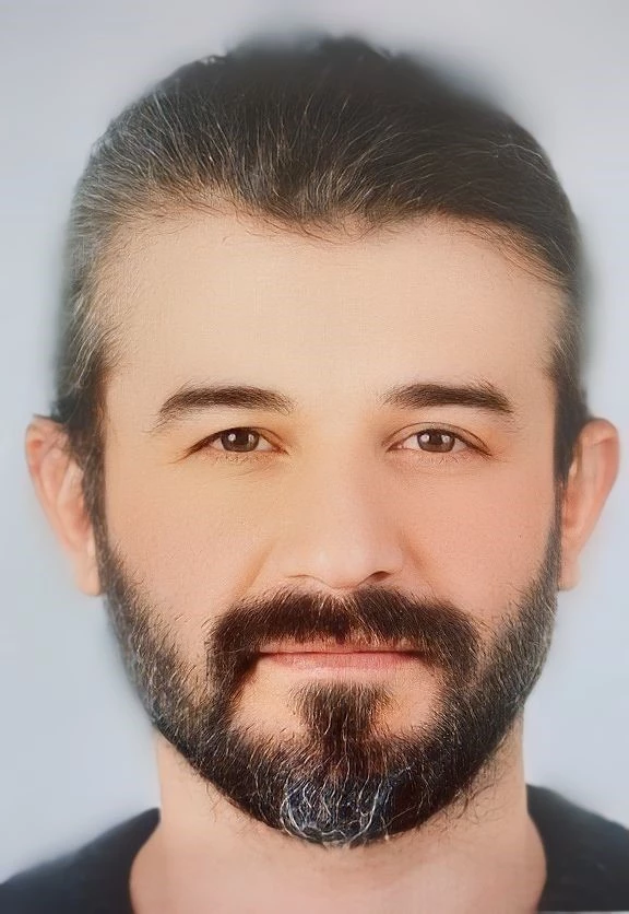 İntihar edeceğini söyleyip yardımına giden öğretmen eşini öldürdü
