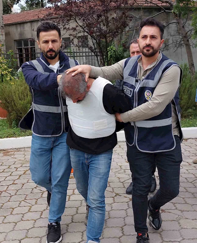 Öğretmen eşini öldüren koca adliyeye sevk edildi
