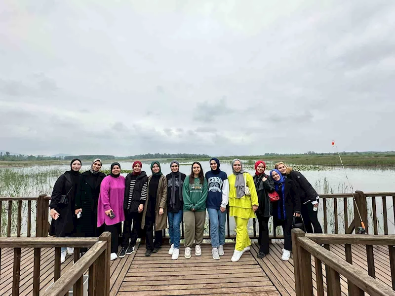 Gençler Düzce’nin doğal güzelliklerini gezdi
