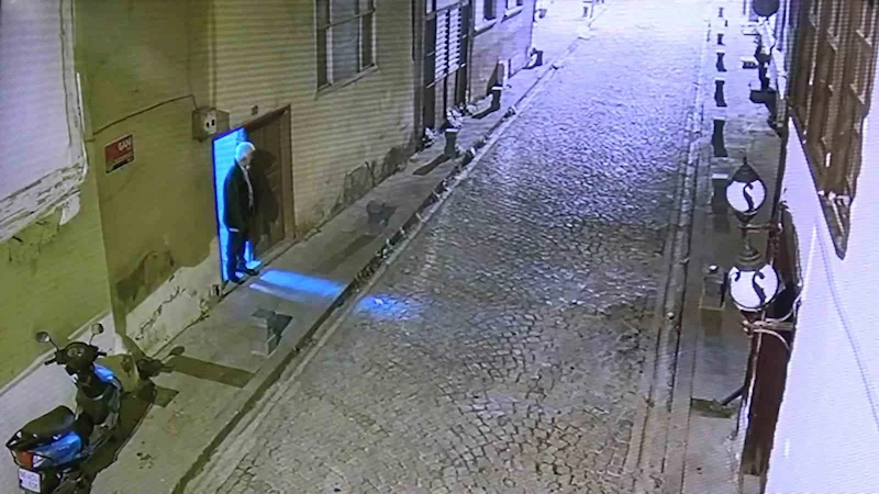 Amasya’da yanan asırlık konaktaki patlama anı kamerada: 1 kişi hayatını kaybetti
