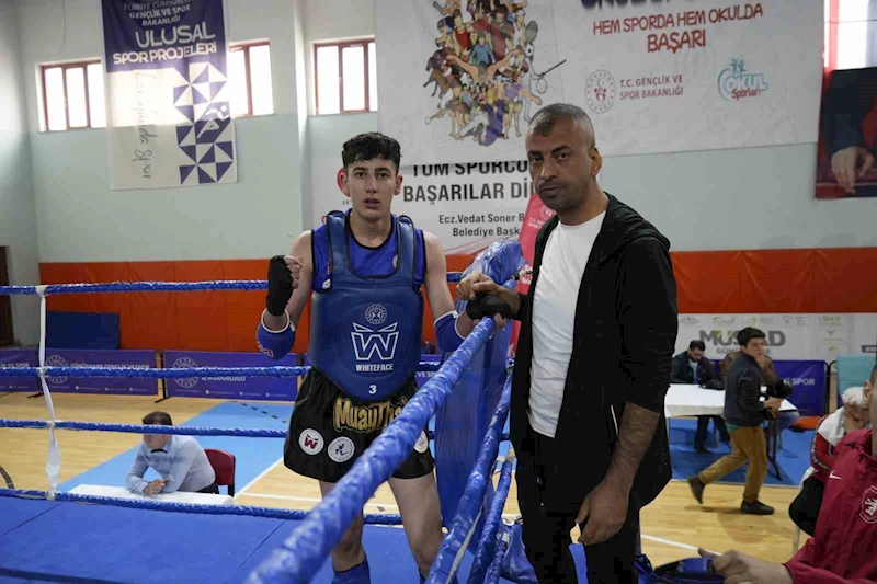 Gümüşhane’de okullar arası Muaythai Türkiye Şampiyonası kıyasıya mücadelelere sahne oluyor
