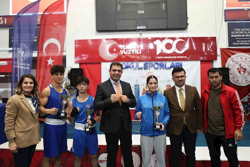 Boks şampiyonası sona erdi
