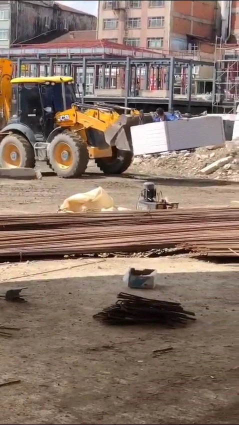 Hem iş güvenliğini hem de canını hiçe saydı
