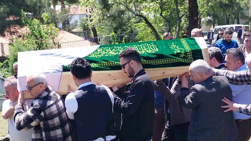 19 suç kaydı bulunan kocası tarafından öldürülen Saadet öğretmene gözyaşı
