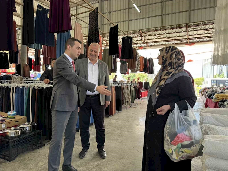 Vatandaşları pazar yerinde dinlediler
