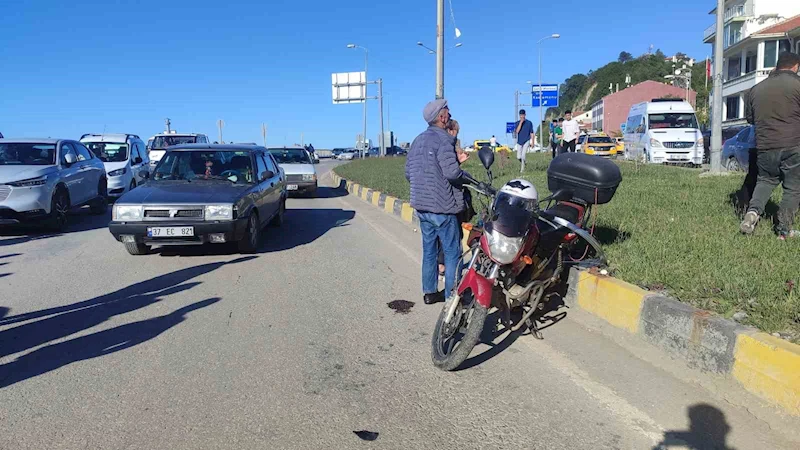 Otomobil ile motosiklet çarpıştı: 1 yaralı
