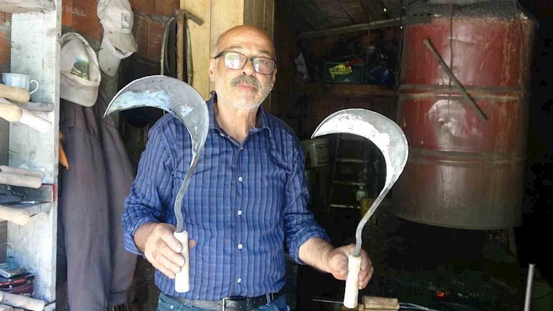 Babalarının dedelerinin mesleğini yarım asırdan fazla sürdürüyor
