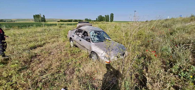 Kontrolden çıkan otomobil tarlaya uçtu: 3’ü çocuk 7 yaralı
