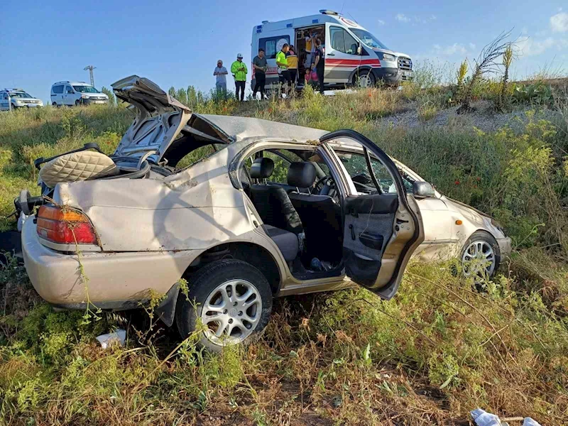 Kontrolden çıkan otomobil tarlaya uçtu: 3’ü çocuk 7 yaralı
