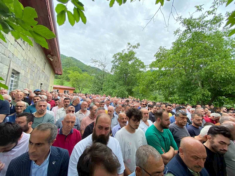 Üsteğmen’in öldürdüğü iddia edilen eşi ile 2 aylık evli olduğu ortaya çıktı
