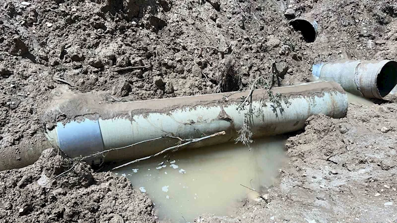 20 gündür tarlalarını sulayamayan çiftçiler, kalıcı çözüm bekliyor
