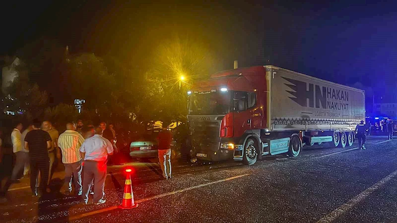Kastamonu’da tır ile otomobil çarpıştı: 2 yaralı
