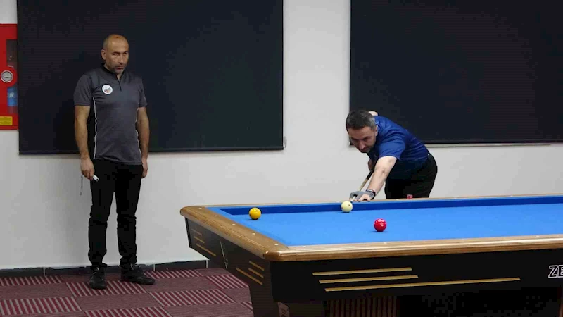 Trabzon’da 3 bant bilardo bölge müsabakaları sürüyor
