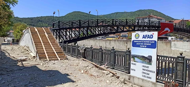 Devrek’te ki çelik köprünün inşaatında son aşamaya gelindi
