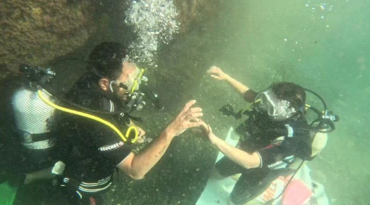 Karadeniz’in derinliklerinde evlilik teklifi
