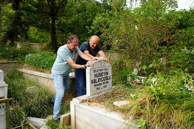 Sular altında kalan mezarlar taşınıyor
