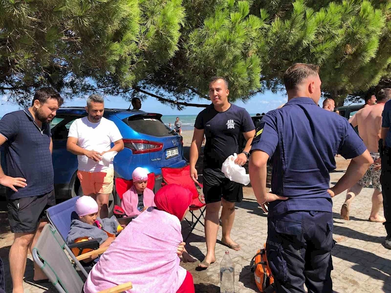 Karadeniz’de can pazarı: 5 kişilik aile kurtarıldı, 6 kişilik kurtarma ekibi yaralandı
