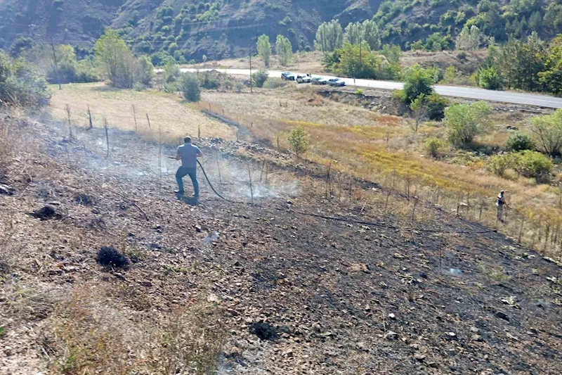 Gümüşhane İl Özel İdaresi ekipleri yangını önledi
