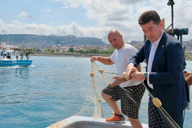 Başkan Kaya yeni av sezonu öncesi balıkçılar ile bir araya geldi
